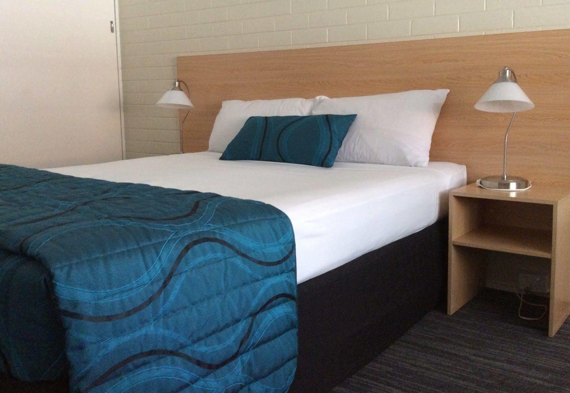 Urangan Motor Inn Херви Бей Екстериор снимка