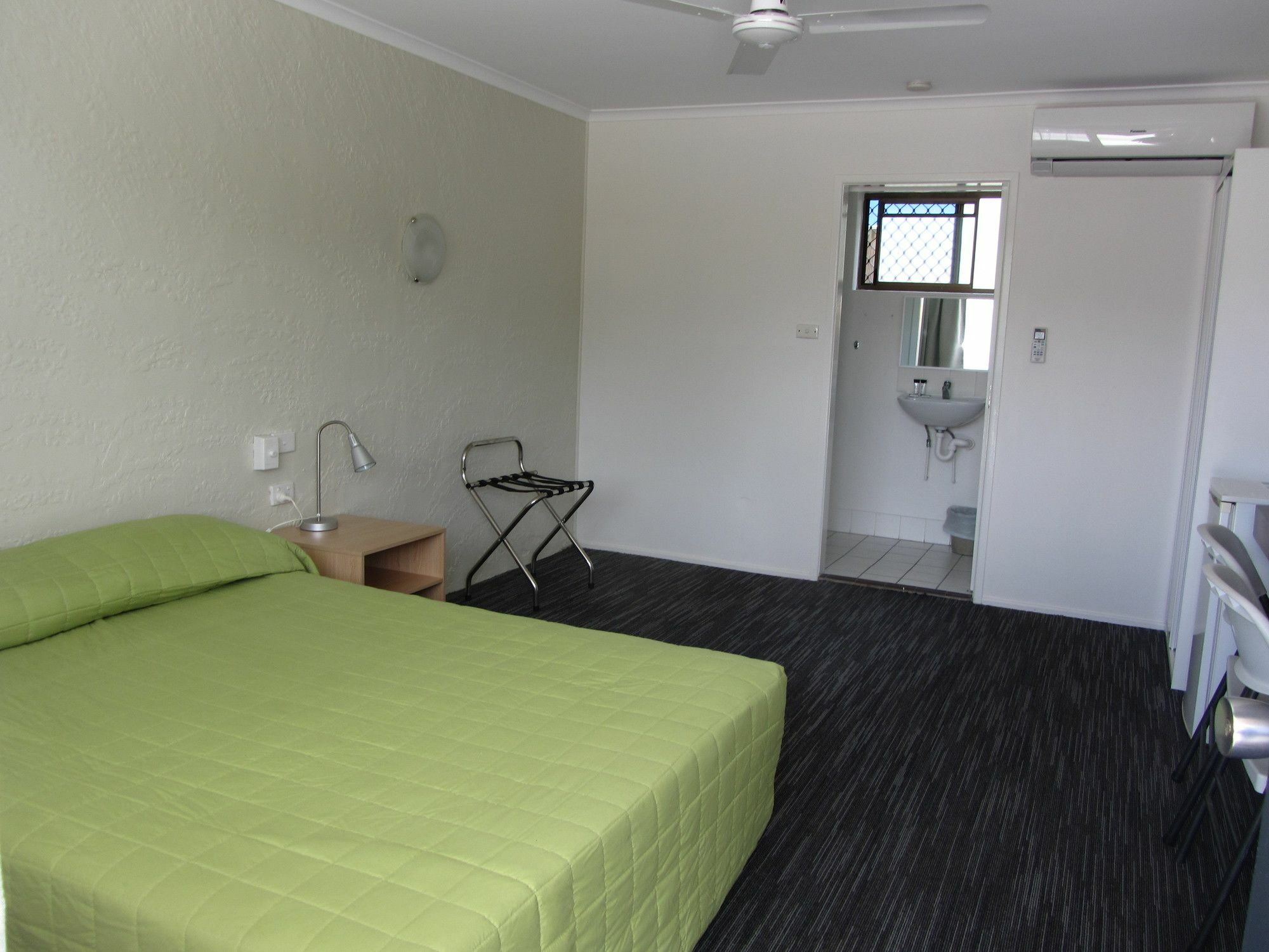 Urangan Motor Inn Херви Бей Екстериор снимка